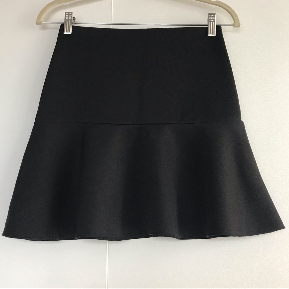 H&M | HIGH-RISE SKIRT